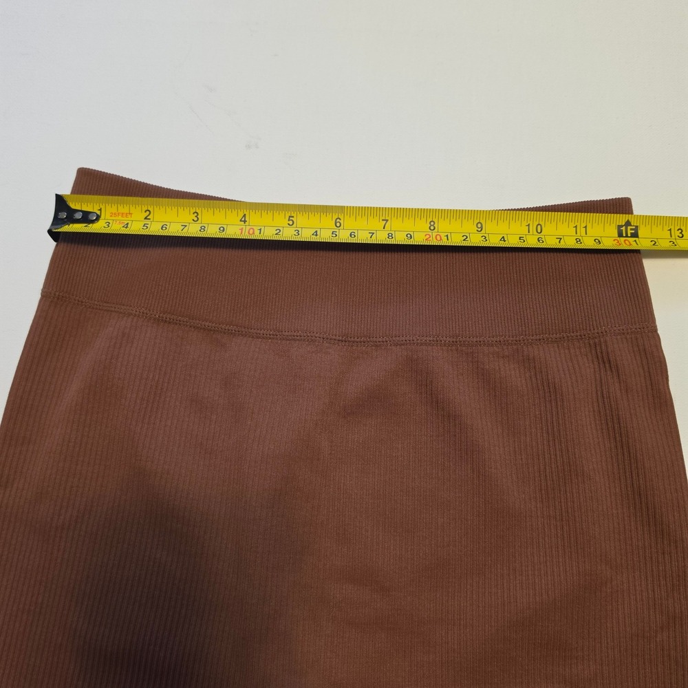 Seamless Ribbed High Waisted Biker Shorts Brown Athleisure Size Medium - Picture 3 of 5